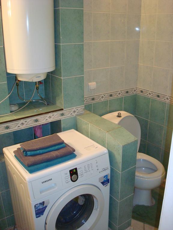 Apartment on Privokzalnaya 2/1 Vinnitsya Dış mekan fotoğraf